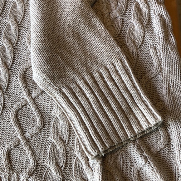 Over-Sized Fall sweater - Picture 4 of 5